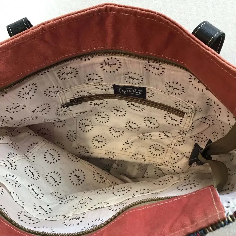 Myra Bag Ruby Canyon Upcycled Canvas and Leather Tote Bag NWT Western Cowgirl - Picture 5 of 7